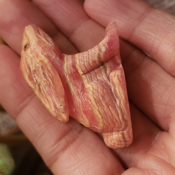 RARE RYDOCHROSITE RABBIT BUNNY STONE CARVED UNIQUE BEAUTIFUL - Picture 5 of 6